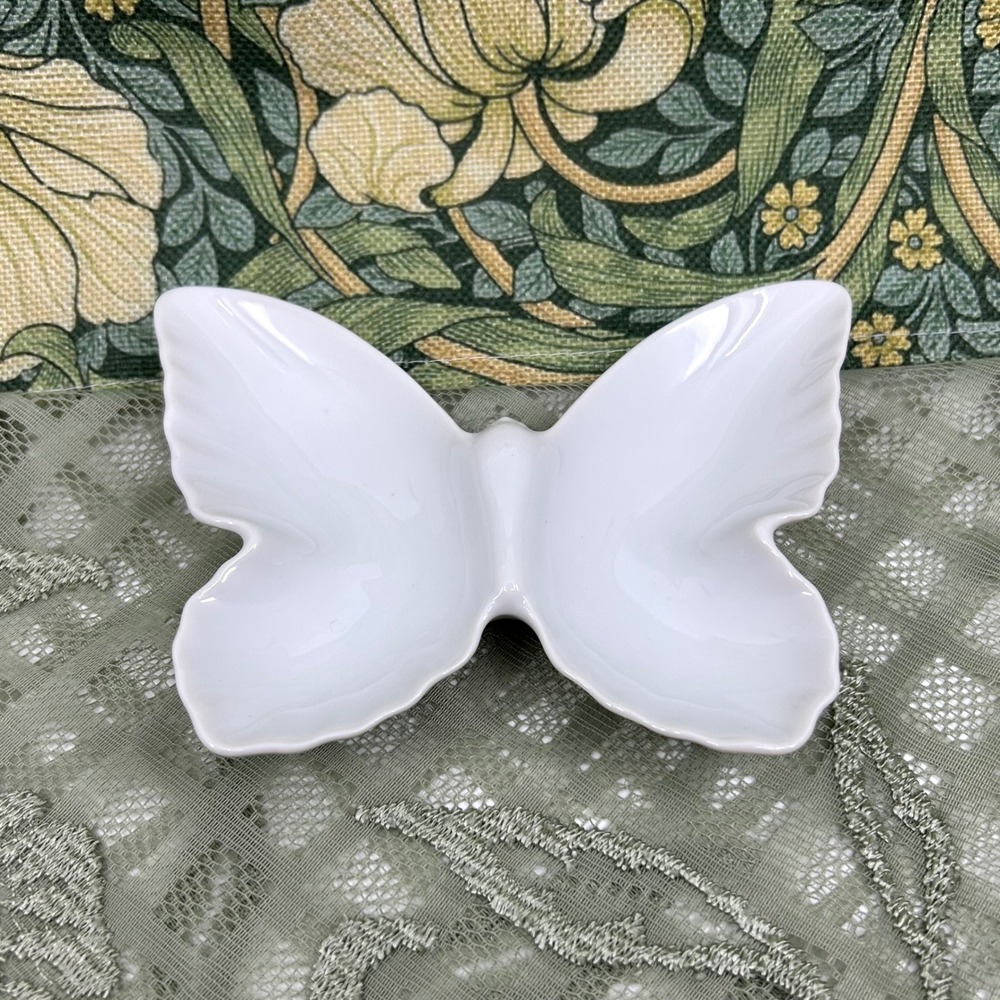 Vintage Butterfly Dish Wall Art White Ceramic China Gallery Wall Cottagecore 70s